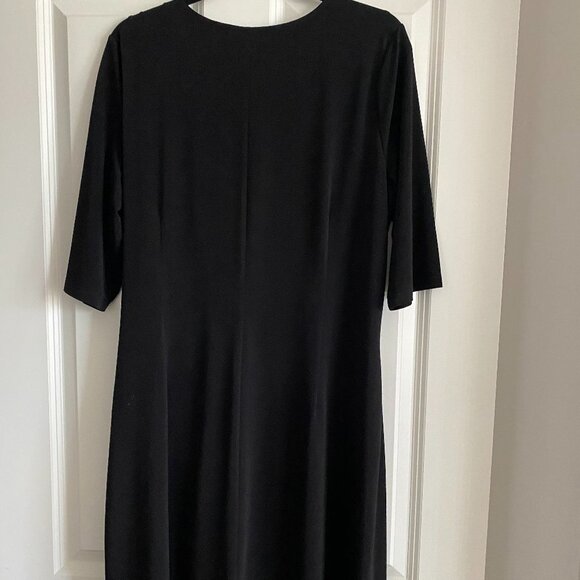 Beautiful Classic NIK + ZOE Fully Lined Black Dress with Draped Waist Size XXL - Picture 3 of 4